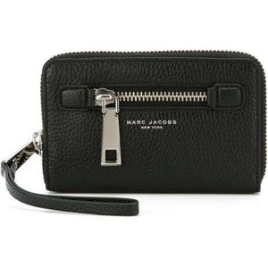 Marc Jacobs Gotham Black Leather Zip Around Wallet